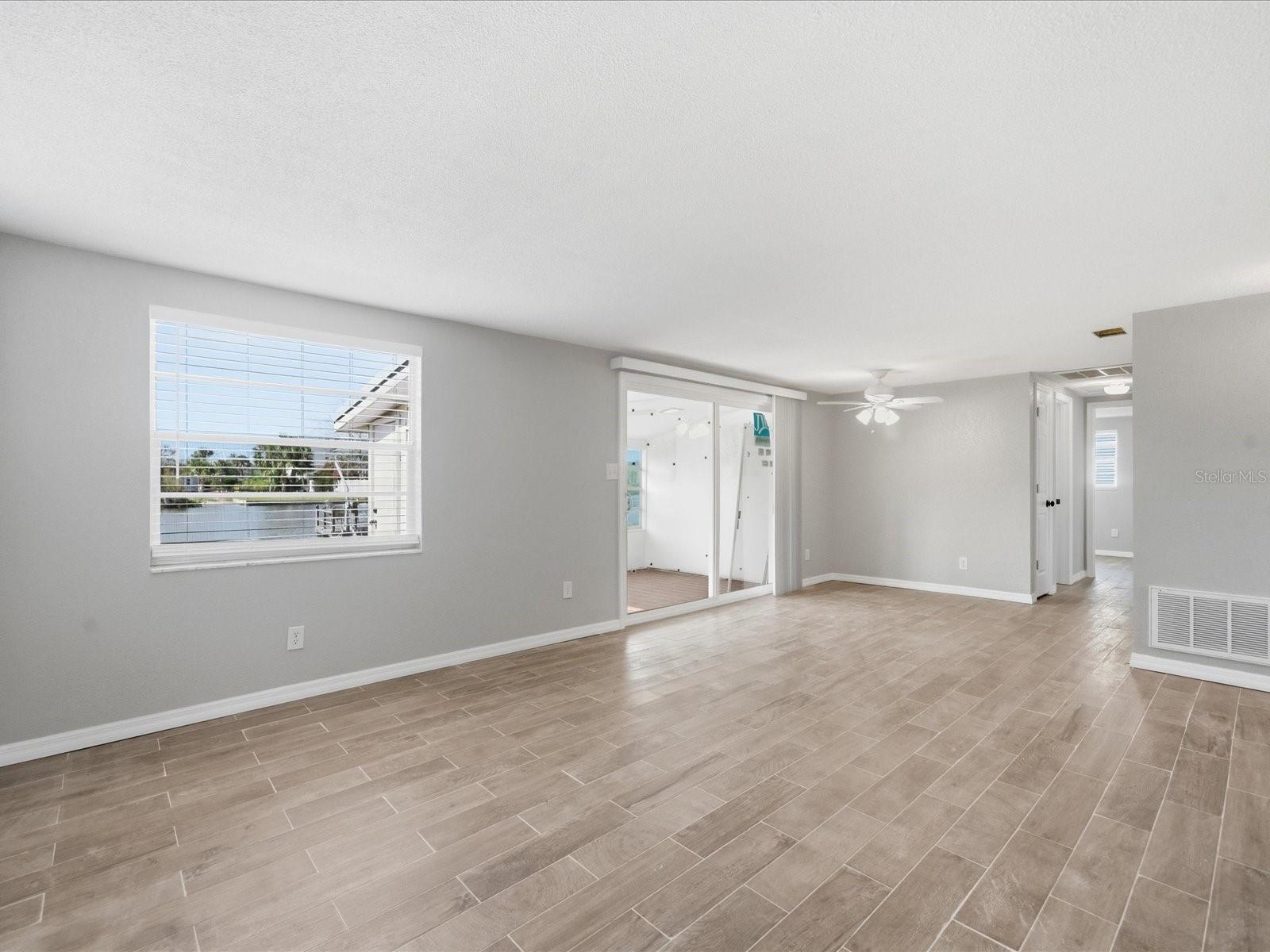 Image 3 of 21 For 18938 Kolb Place