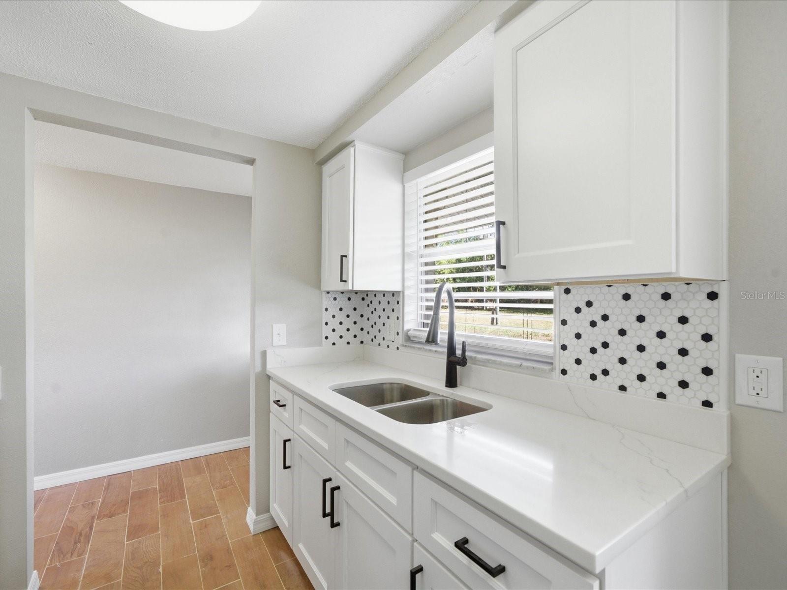 Image 6 of 21 For 18938 Kolb Place