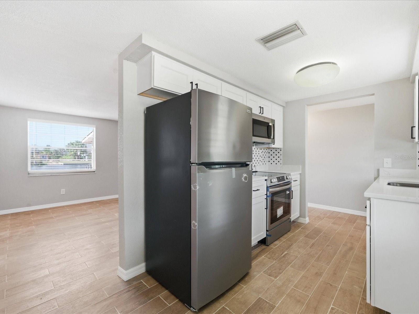 Image 7 of 21 For 18938 Kolb Place