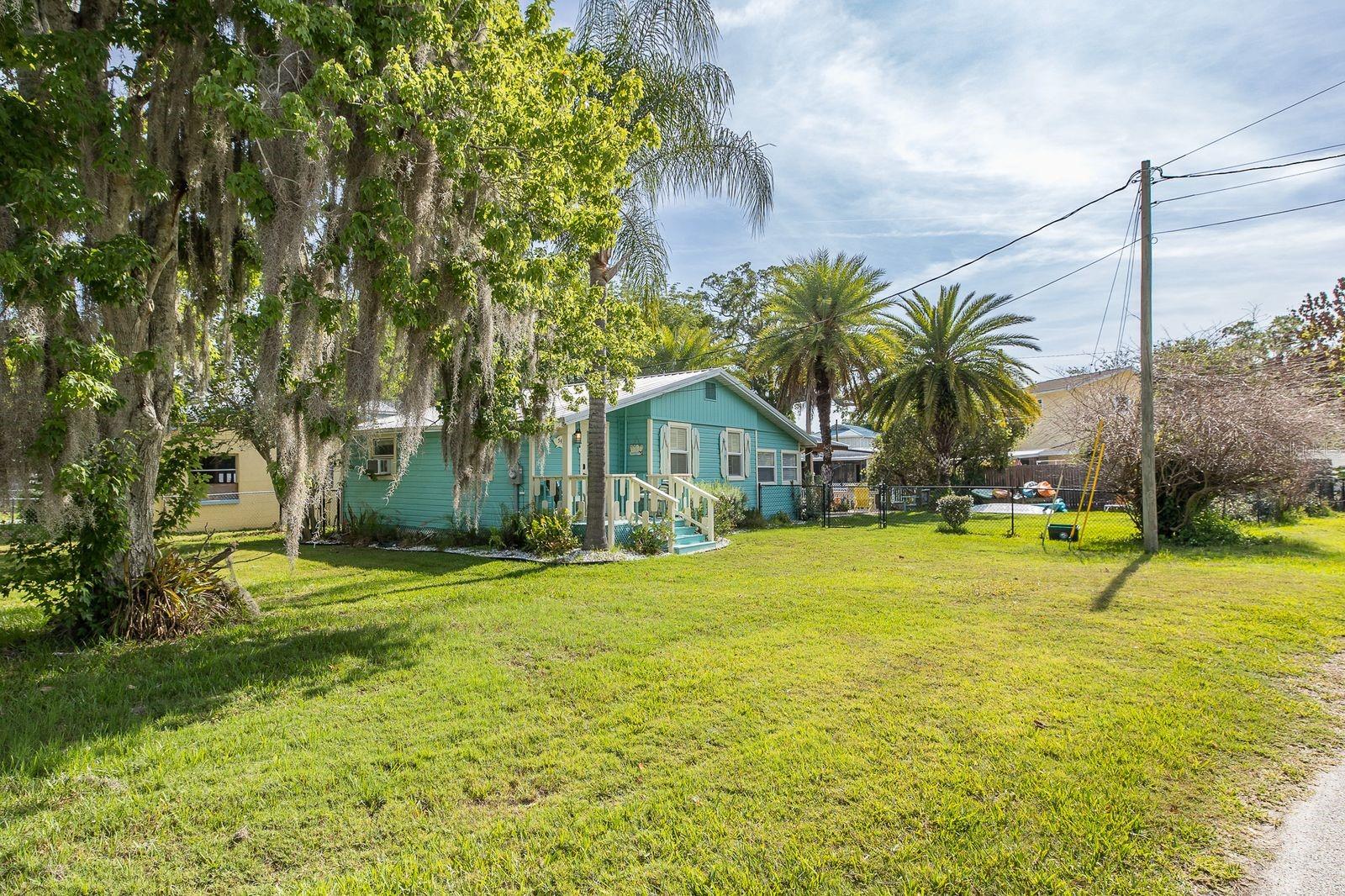 Image 30 of 51 For 5473 Darlene Street