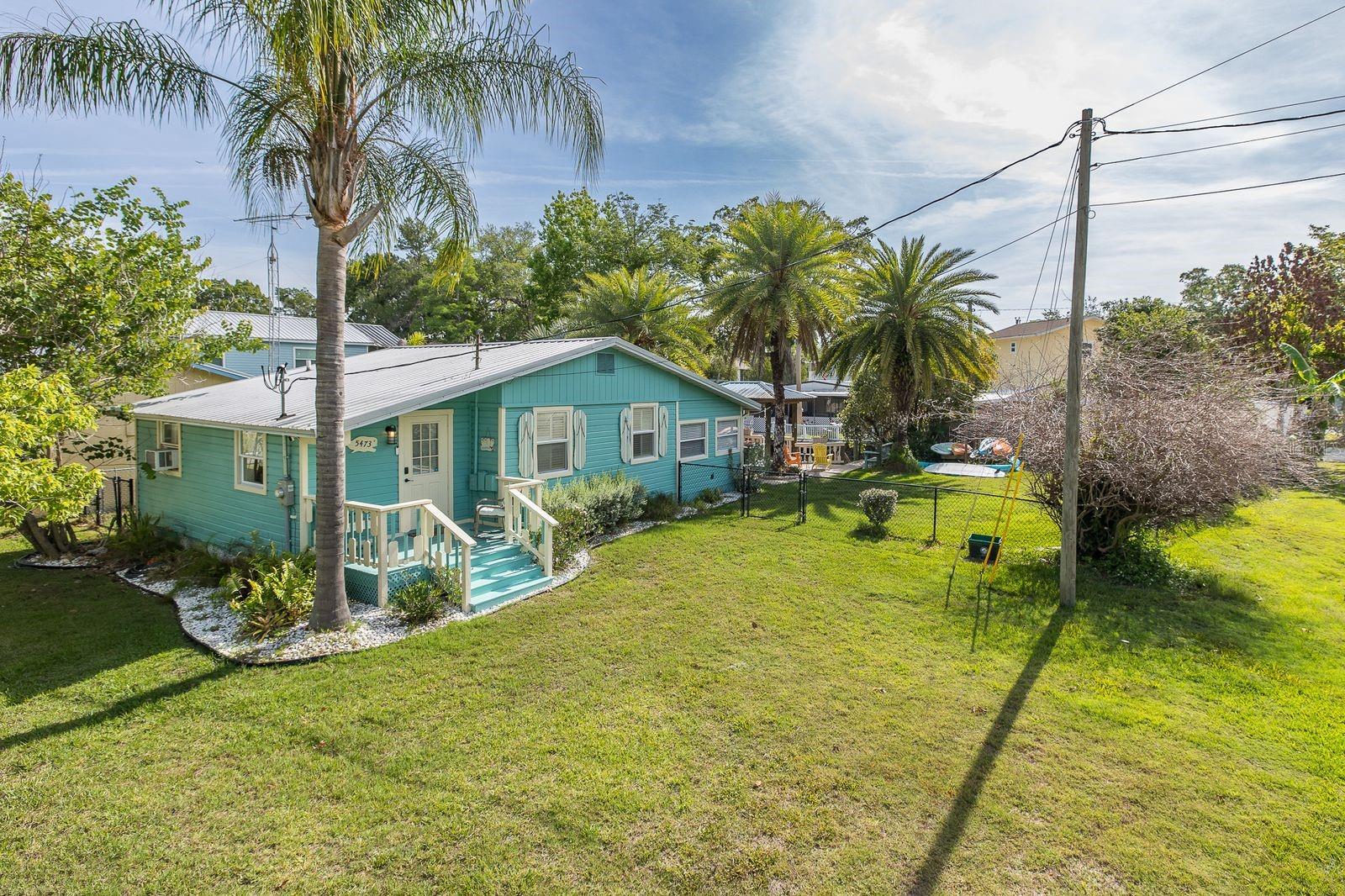 Image 33 of 51 For 5473 Darlene Street