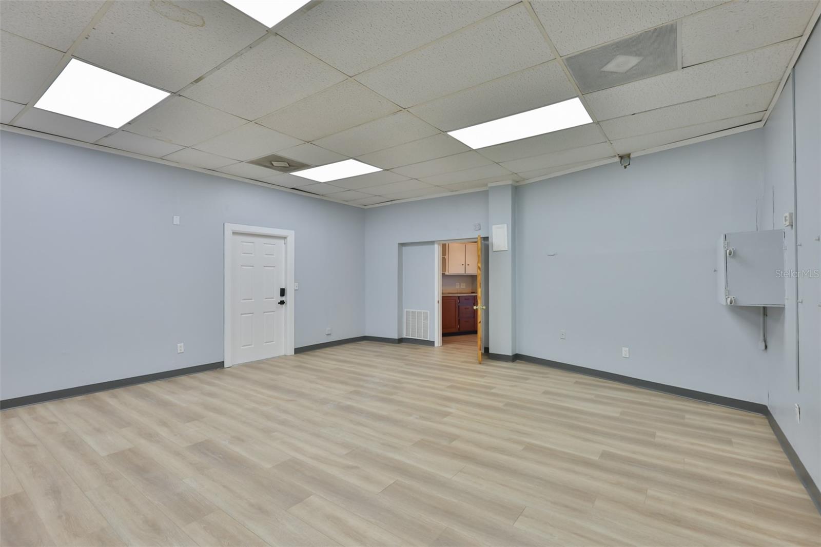 Image 14 of 24 For 1801 28th Street N