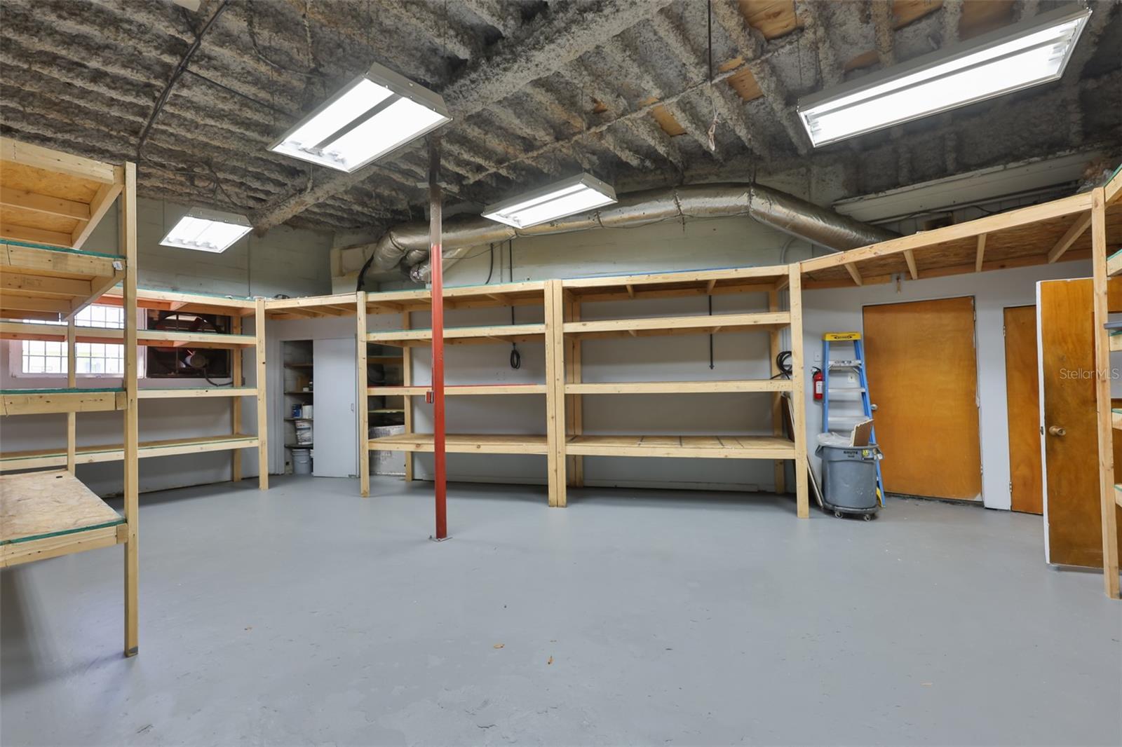 Image 17 of 24 For 1801 28th Street N