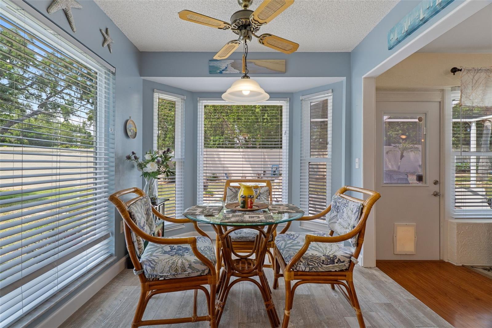 Image 18 of 85 For 2643 Royal Ridge Drive