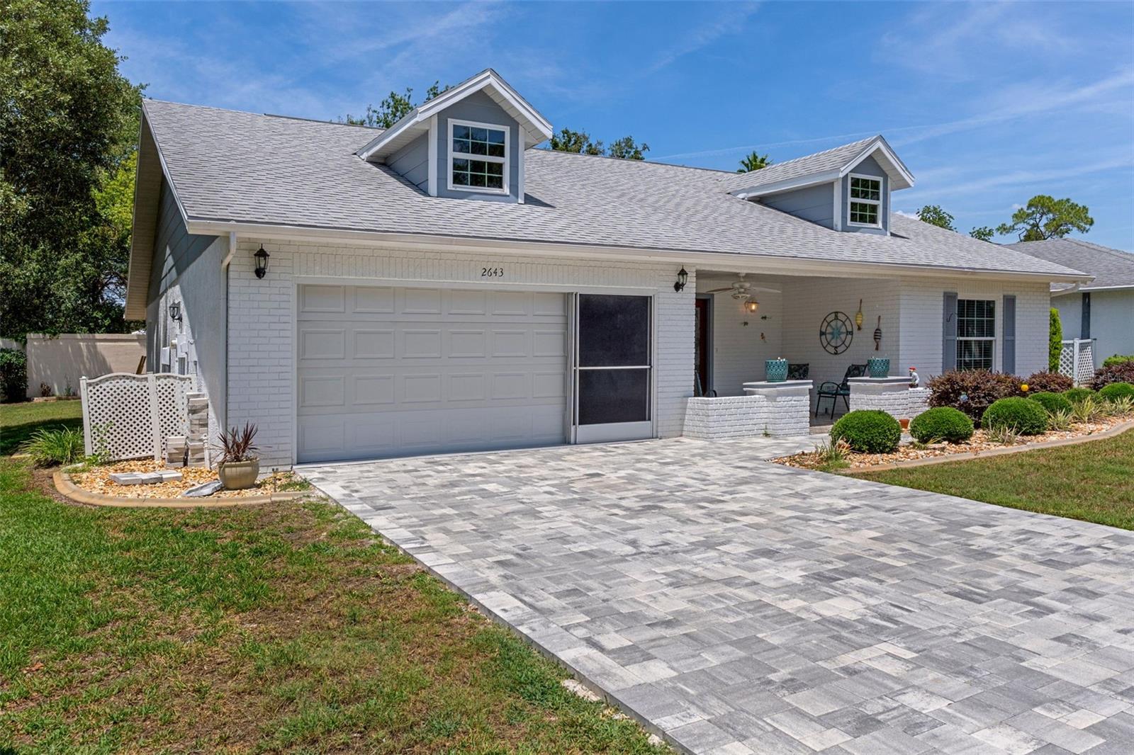 Image 4 of 85 For 2643 Royal Ridge Drive