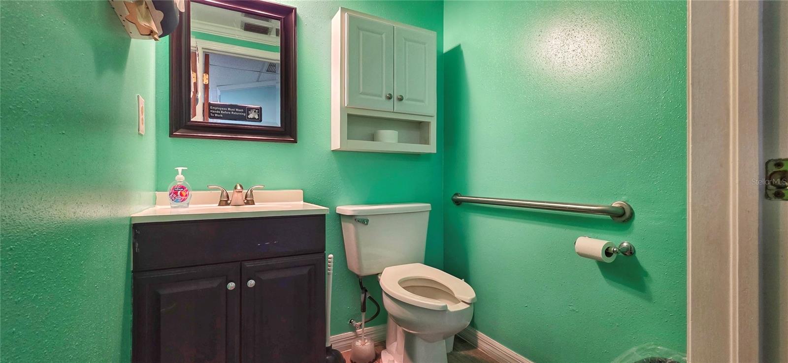 Image 6 of 7 For 2323 Curlew Road 7c