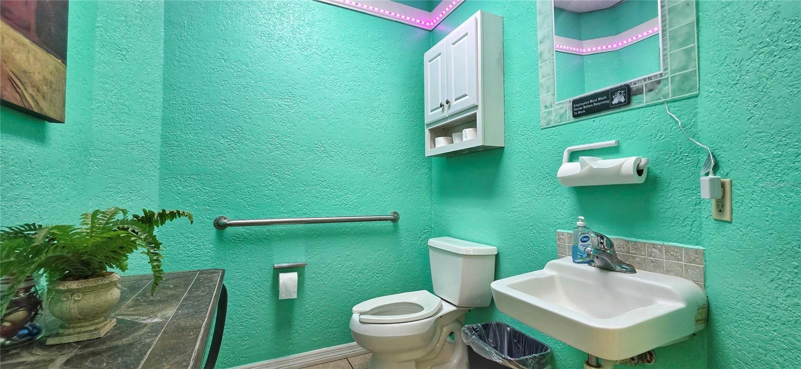 Image 12 of 14 For 2323 Curlew Road 7e