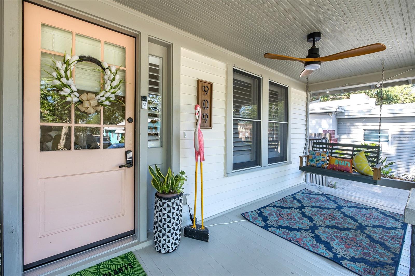 Image 4 of 44 For 909 Crenshaw Street