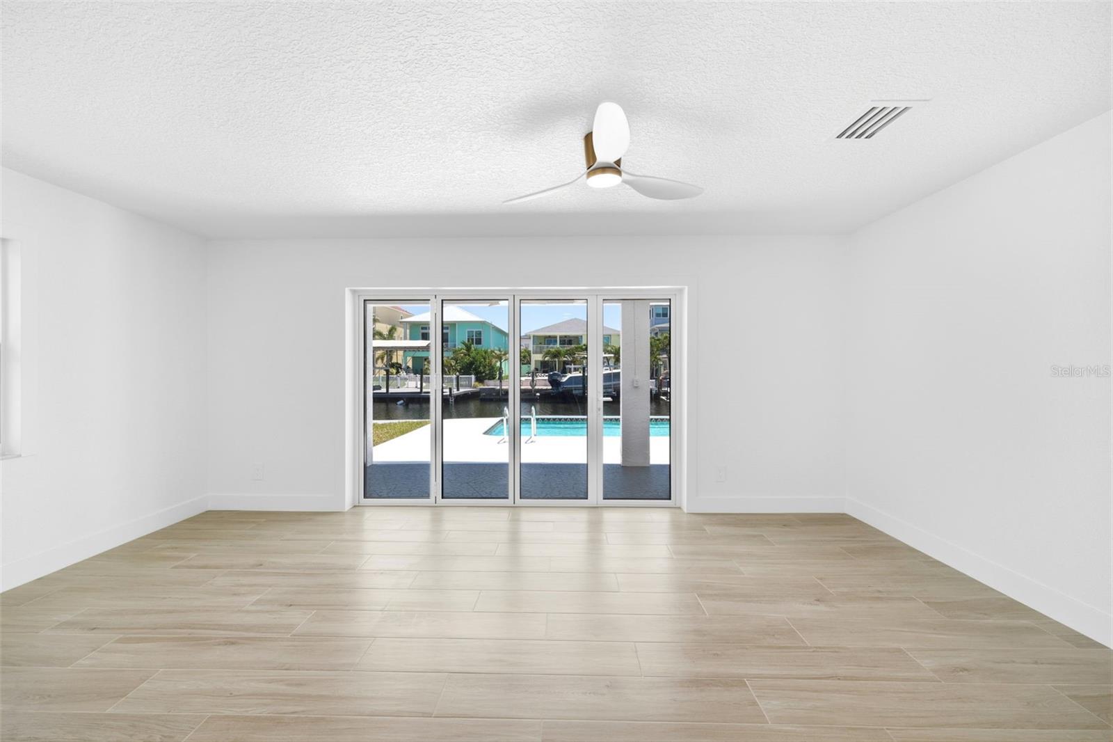 Image 17 of 43 For 4673 Dewey Drive