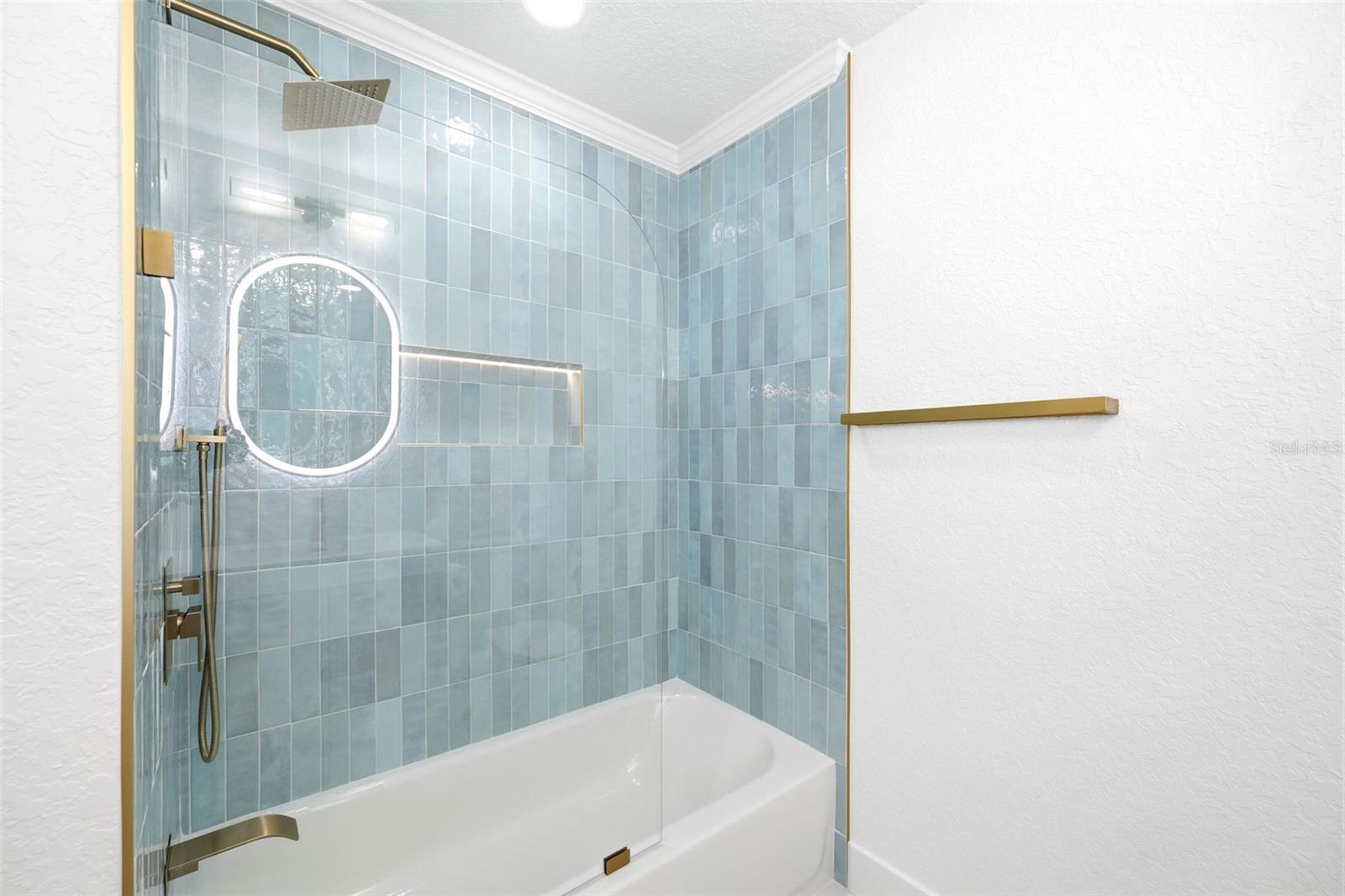 Image 32 of 43 For 4673 Dewey Drive