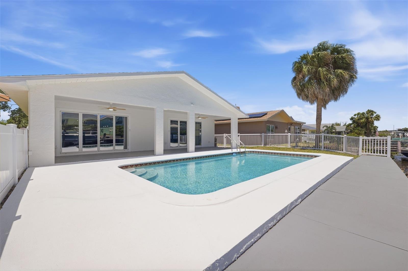 Image 37 of 43 For 4673 Dewey Drive