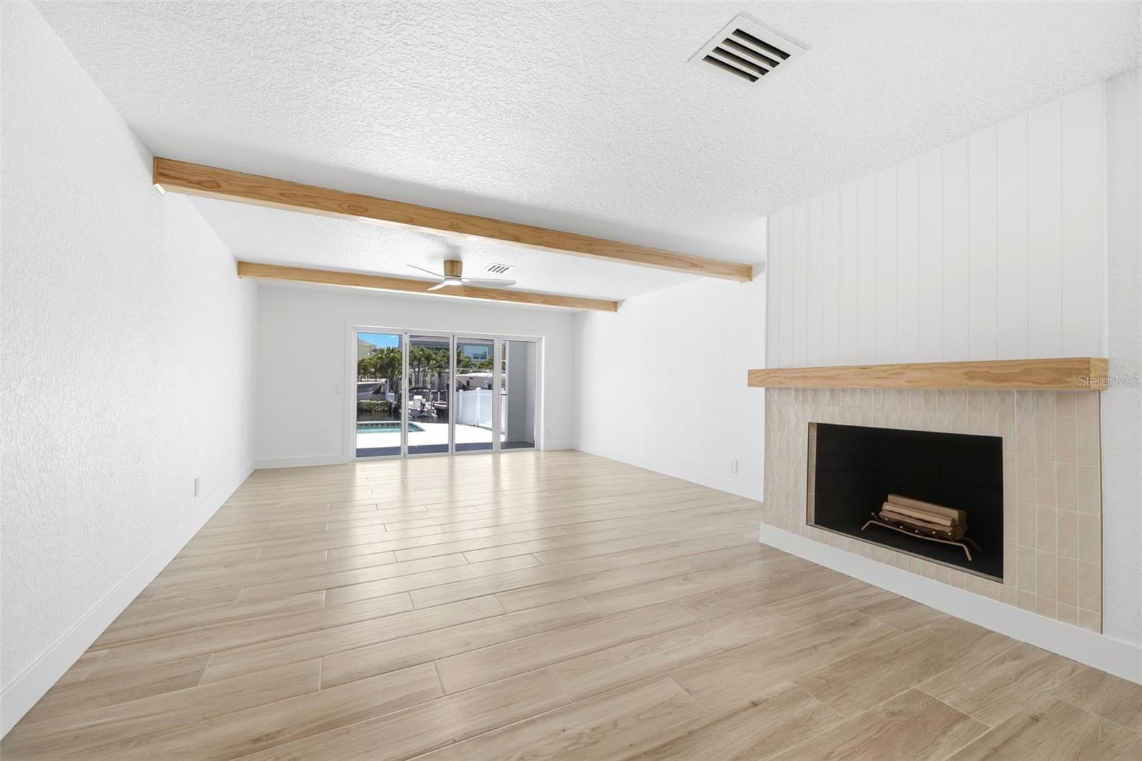 Image 9 of 43 For 4673 Dewey Drive