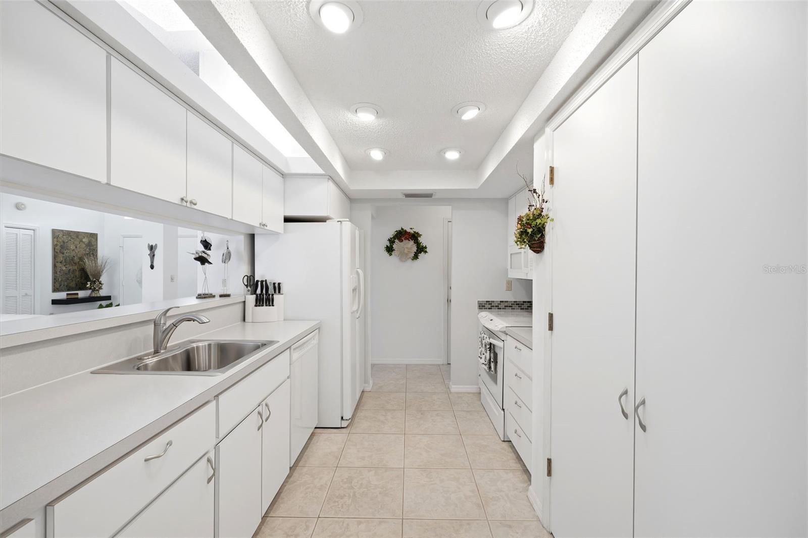 Image 16 of 58 For 12416 Jocelyn Way