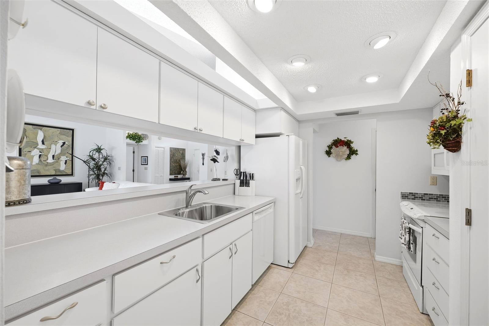 Image 17 of 58 For 12416 Jocelyn Way