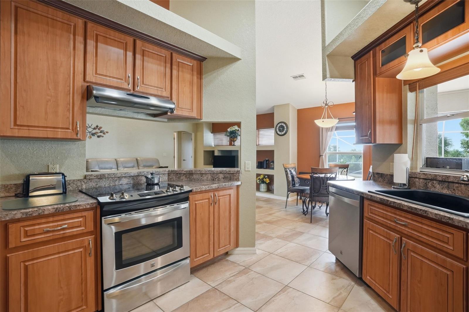 Image 12 of 61 For 13415 Bolton Court