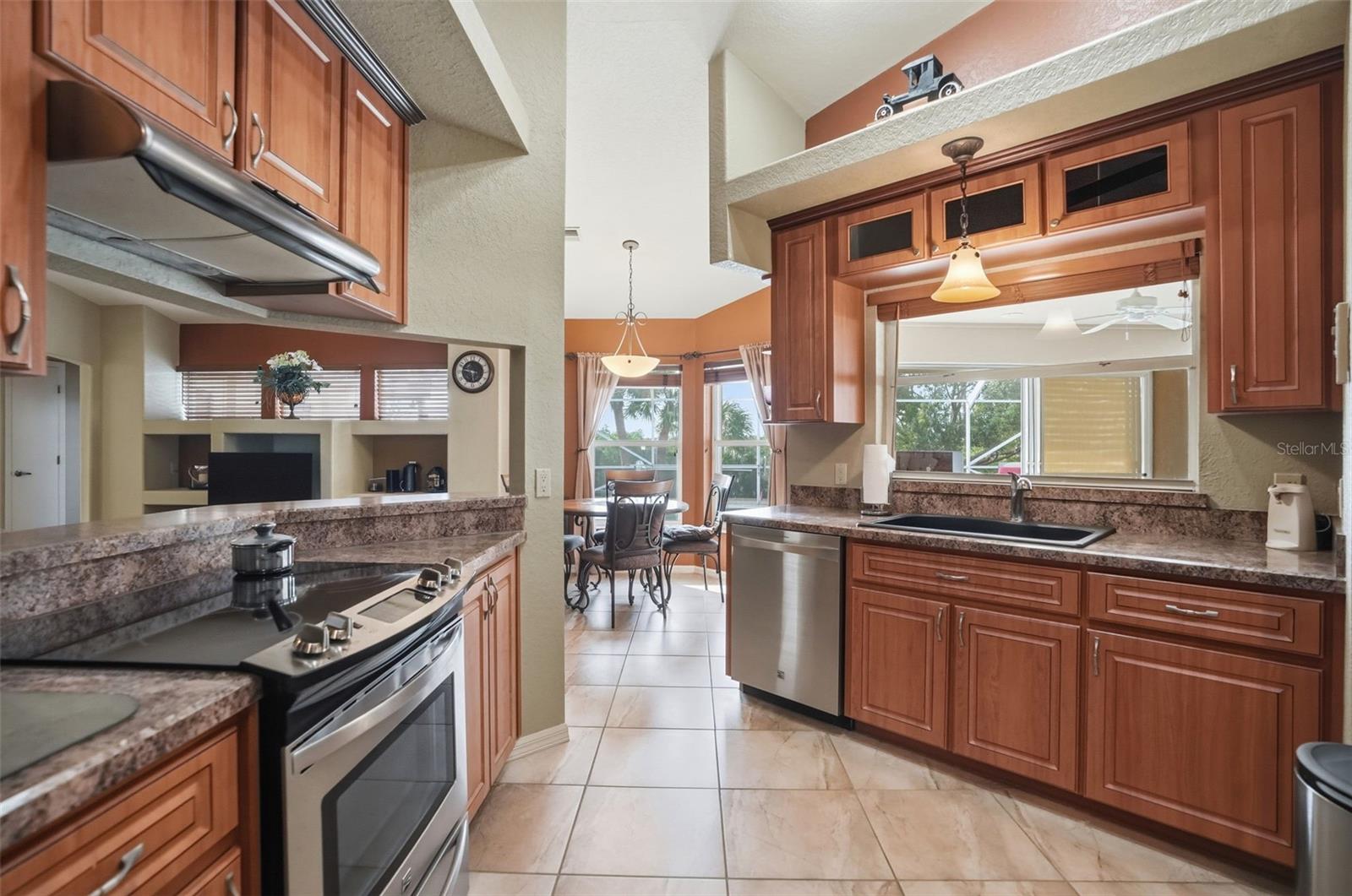 Image 13 of 61 For 13415 Bolton Court