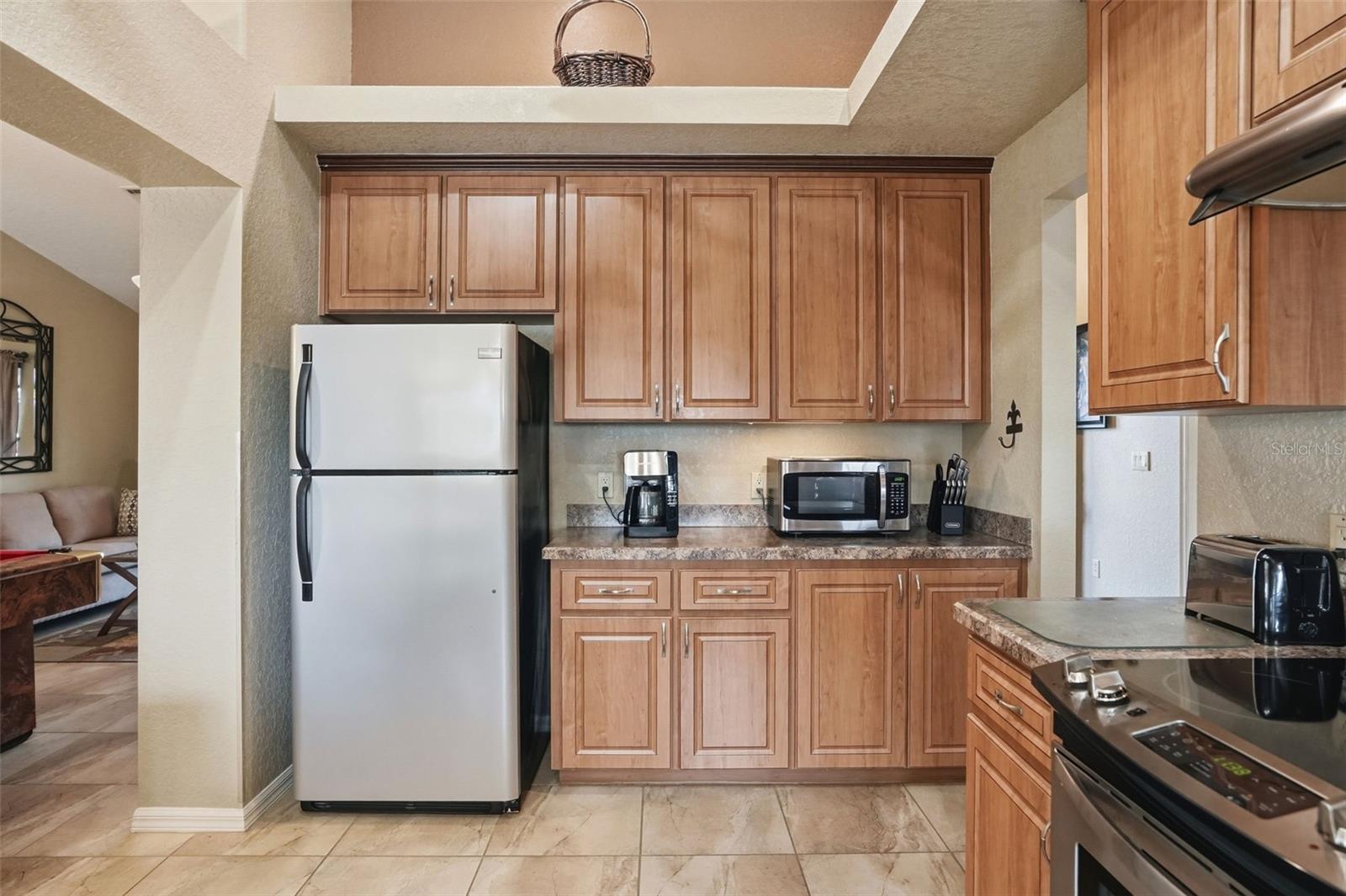 Image 17 of 61 For 13415 Bolton Court
