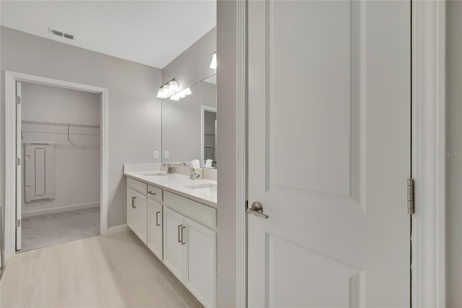 Image 13 of 40 For 16663 Shell Bay Drive