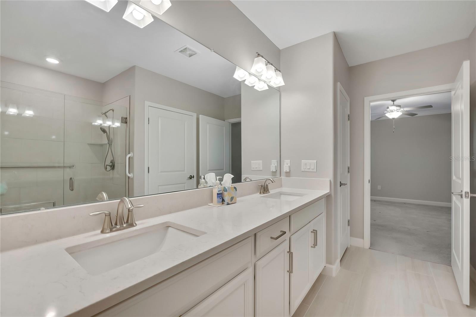 Image 18 of 40 For 16663 Shell Bay Drive