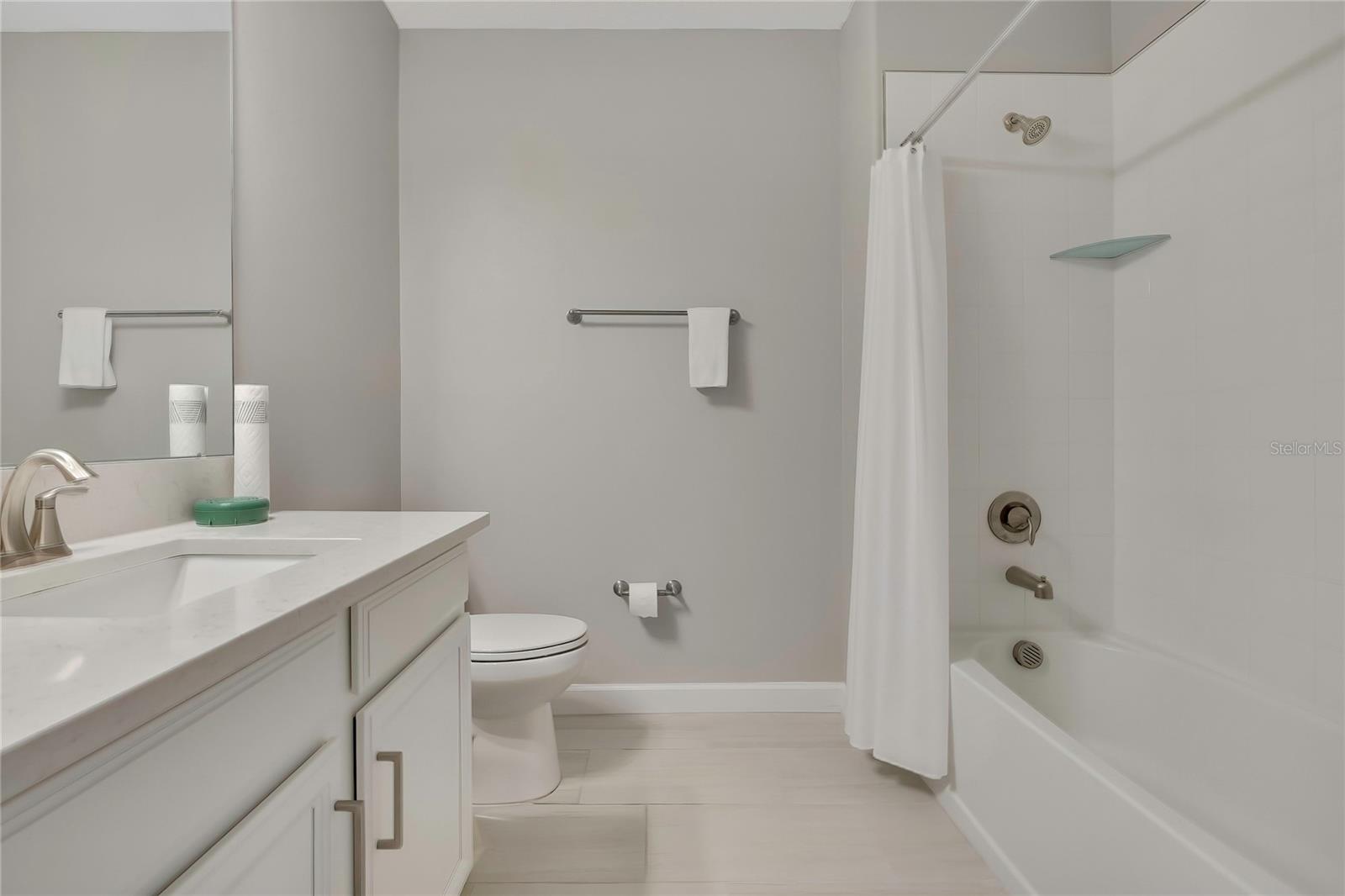 Image 23 of 40 For 16663 Shell Bay Drive