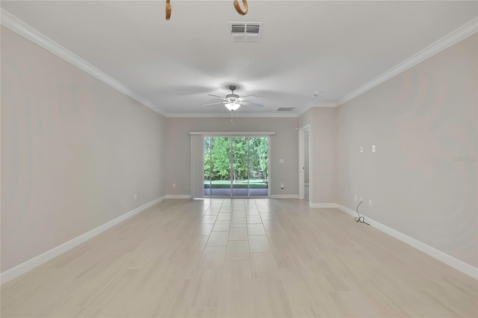 Image 8 of 40 For 16663 Shell Bay Drive