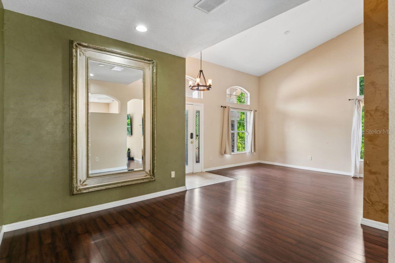 Image 19 of 99 For 9423 Fairhope Court