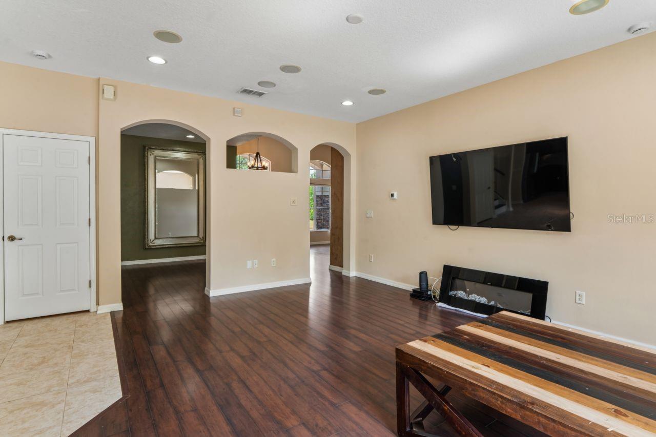 Image 21 of 99 For 9423 Fairhope Court