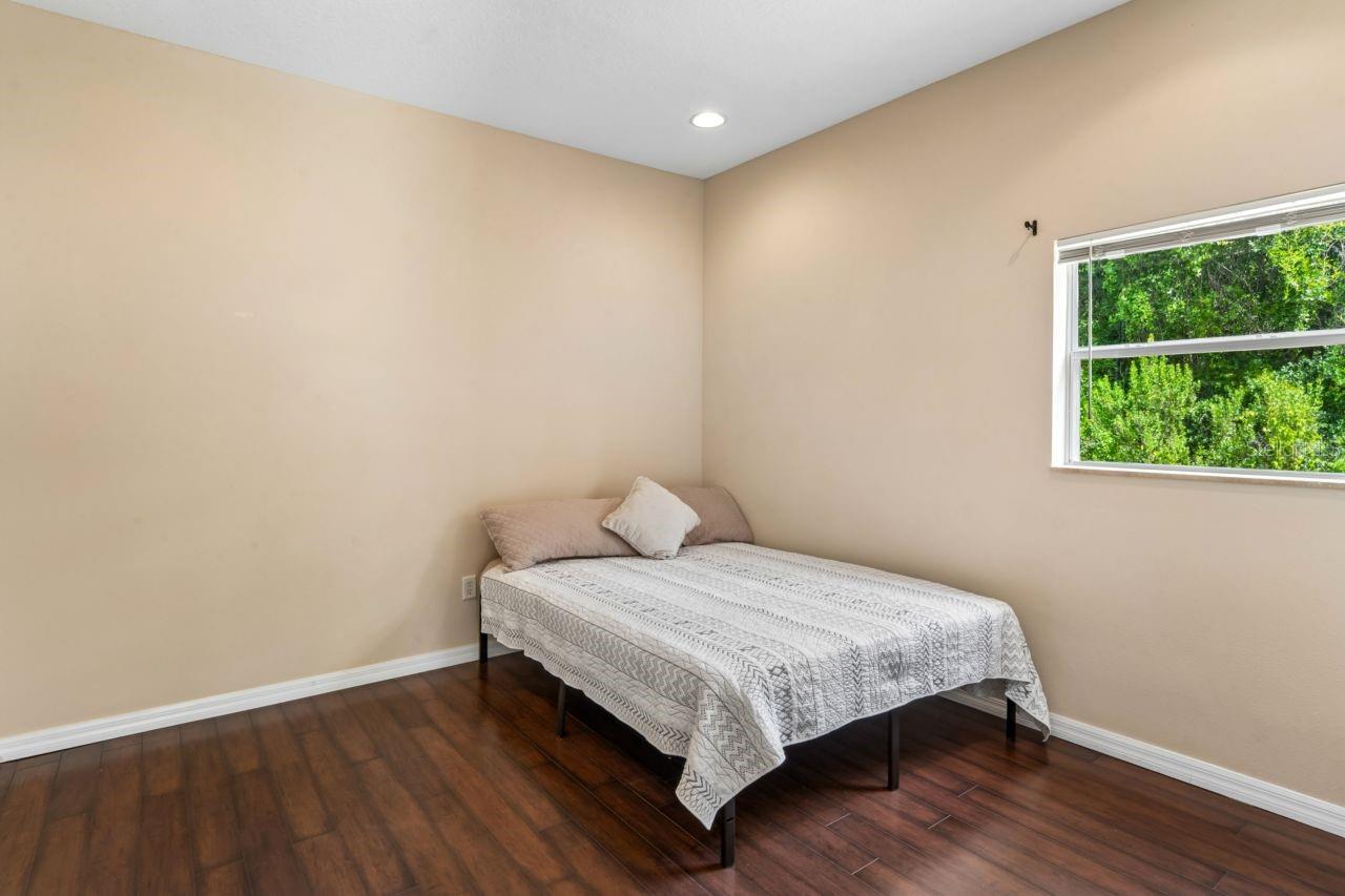 Image 24 of 99 For 9423 Fairhope Court