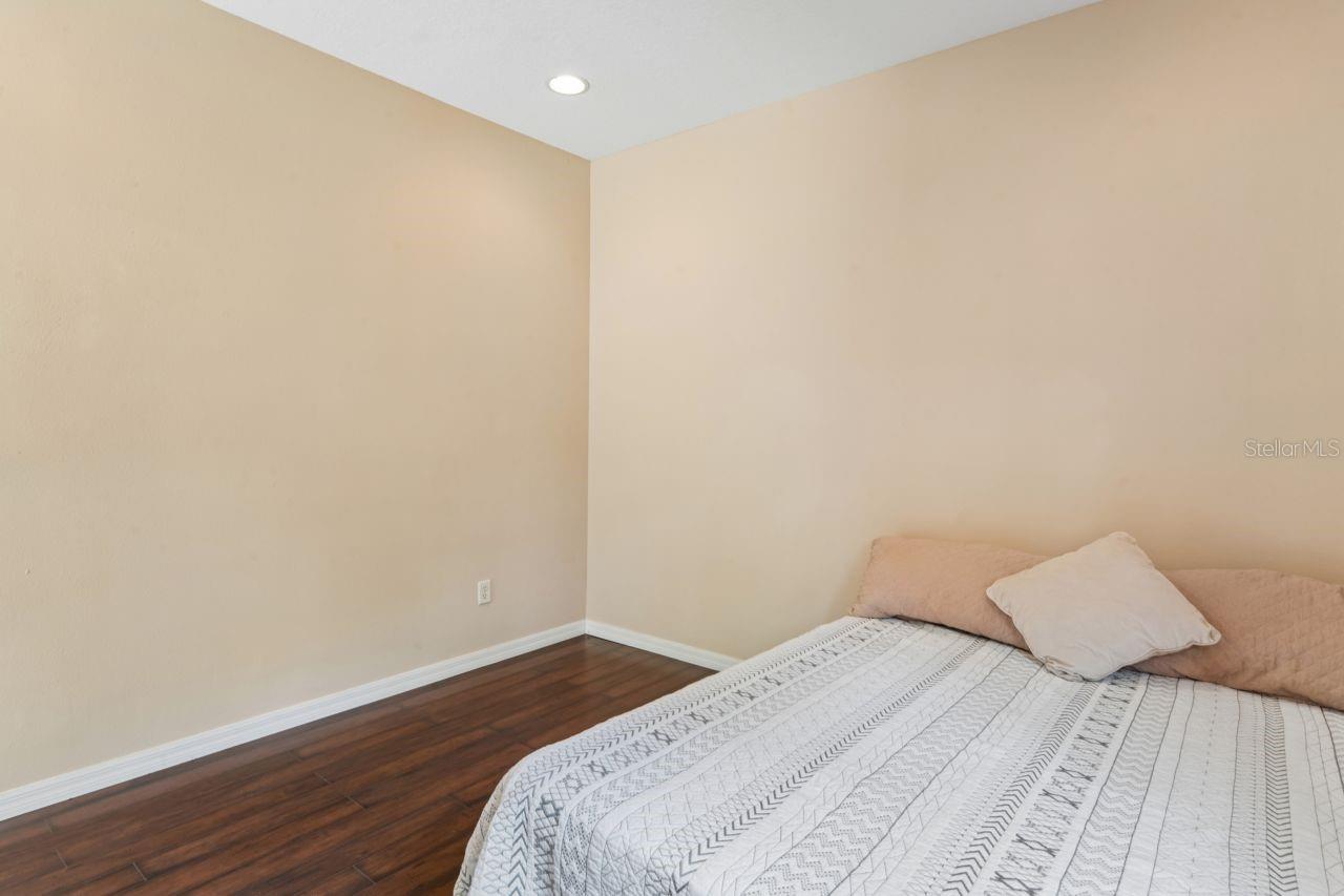 Image 26 of 99 For 9423 Fairhope Court