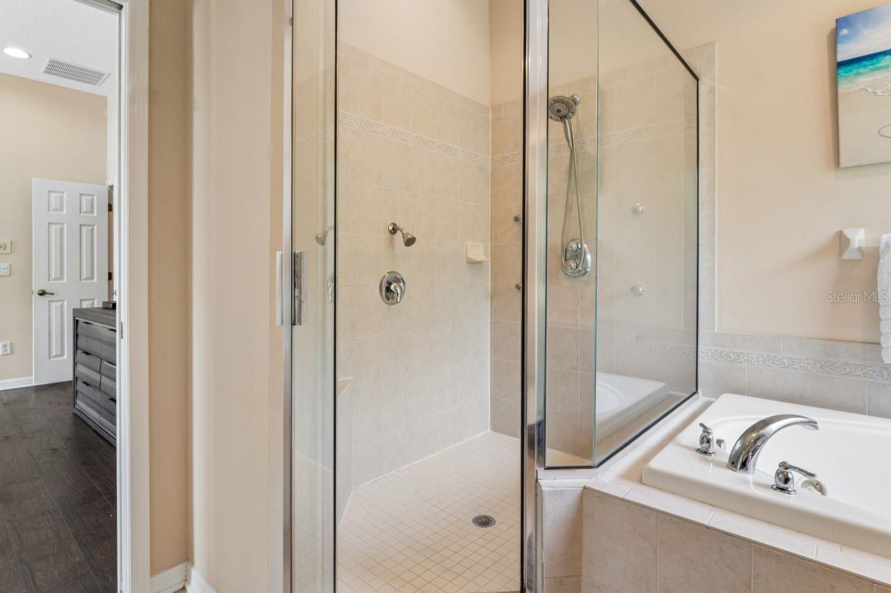 Image 42 of 99 For 9423 Fairhope Court