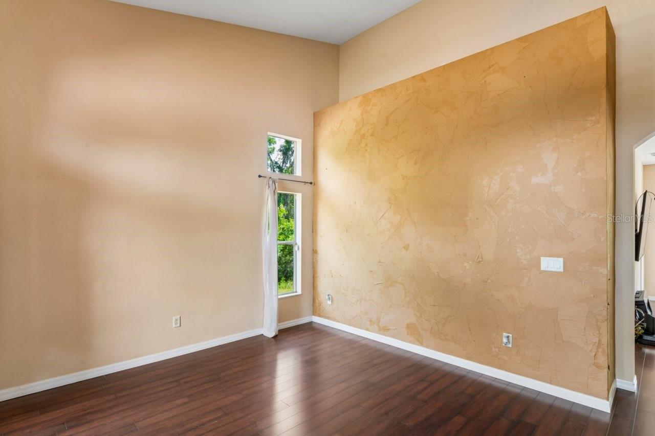 Image 7 of 99 For 9423 Fairhope Court