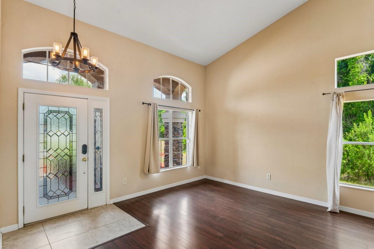 Image 8 of 99 For 9423 Fairhope Court