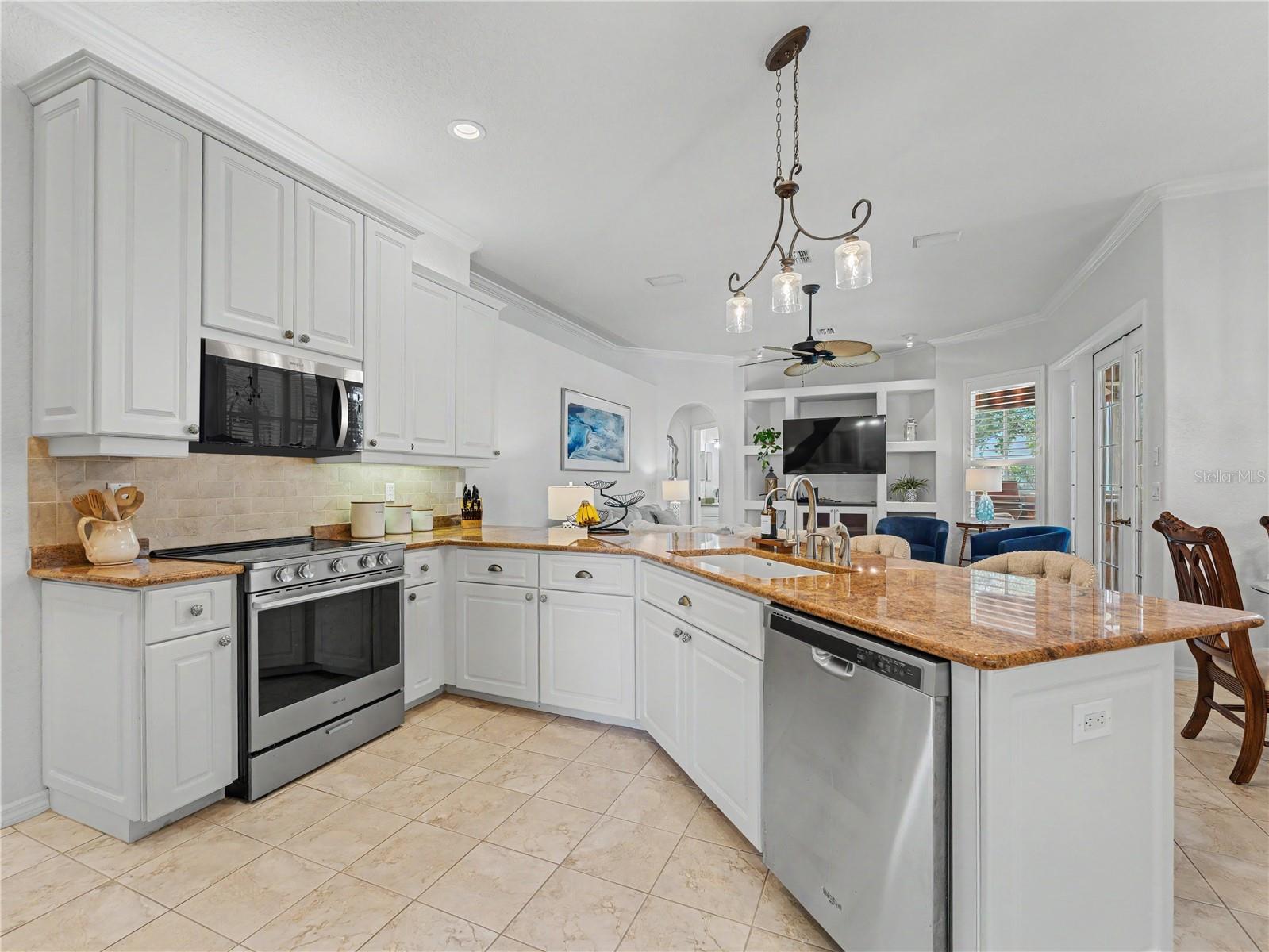 Image 11 of 68 For 5358 Leather Saddle Lane