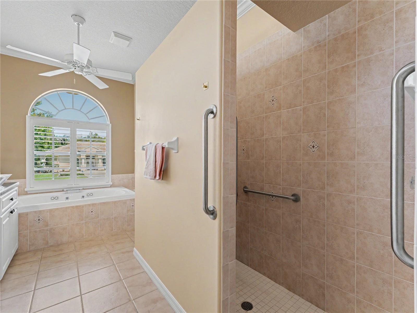Image 40 of 68 For 5358 Leather Saddle Lane