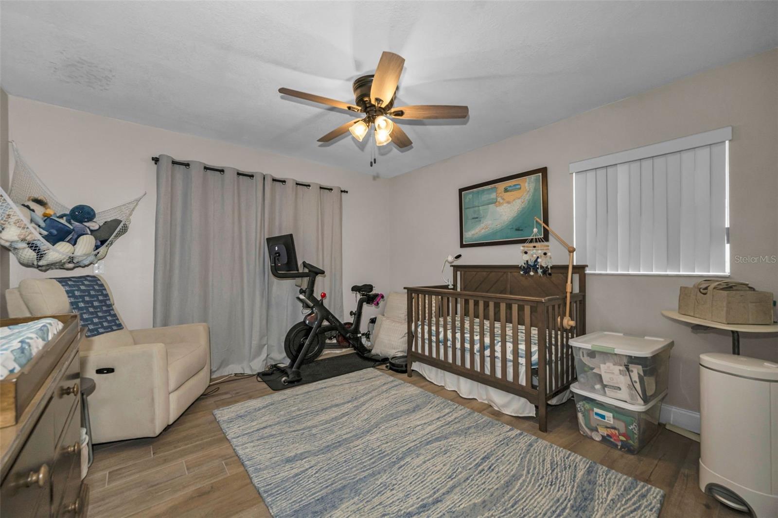 Image 35 of 75 For 2823 Challenger Drive
