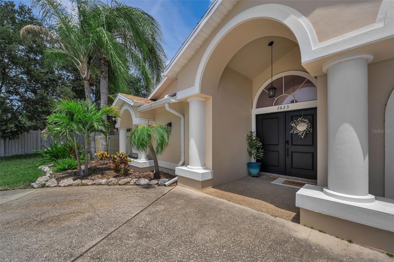 Image 4 of 75 For 2823 Challenger Drive