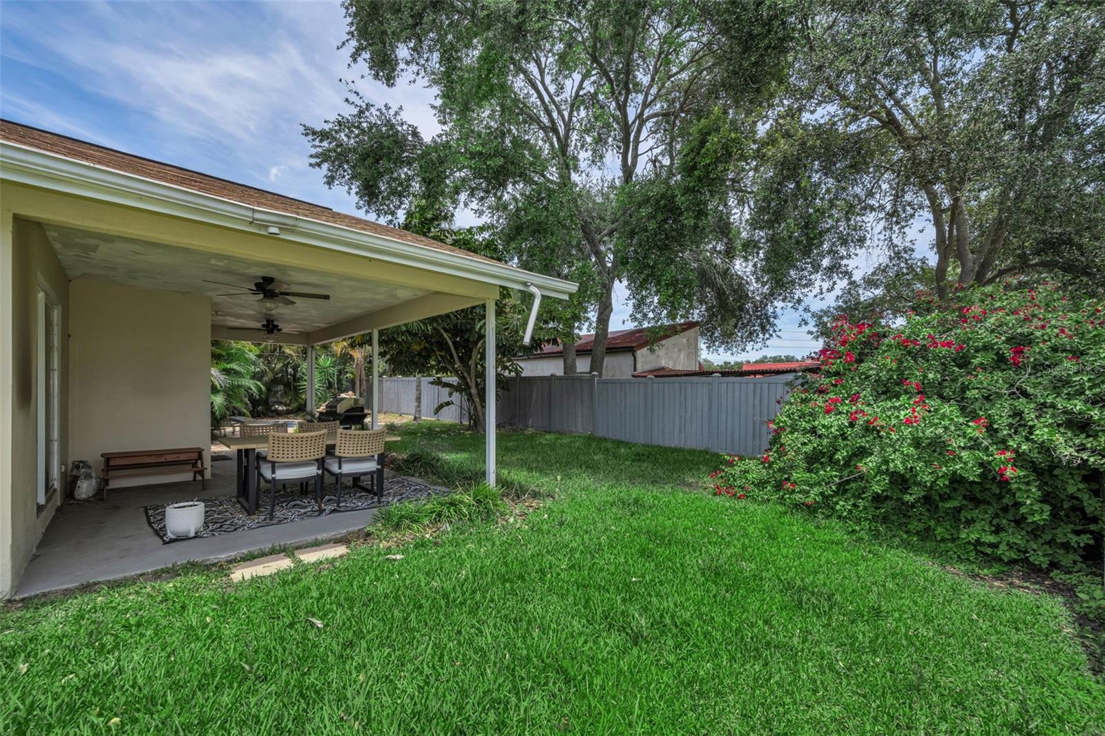 Image 43 of 75 For 2823 Challenger Drive