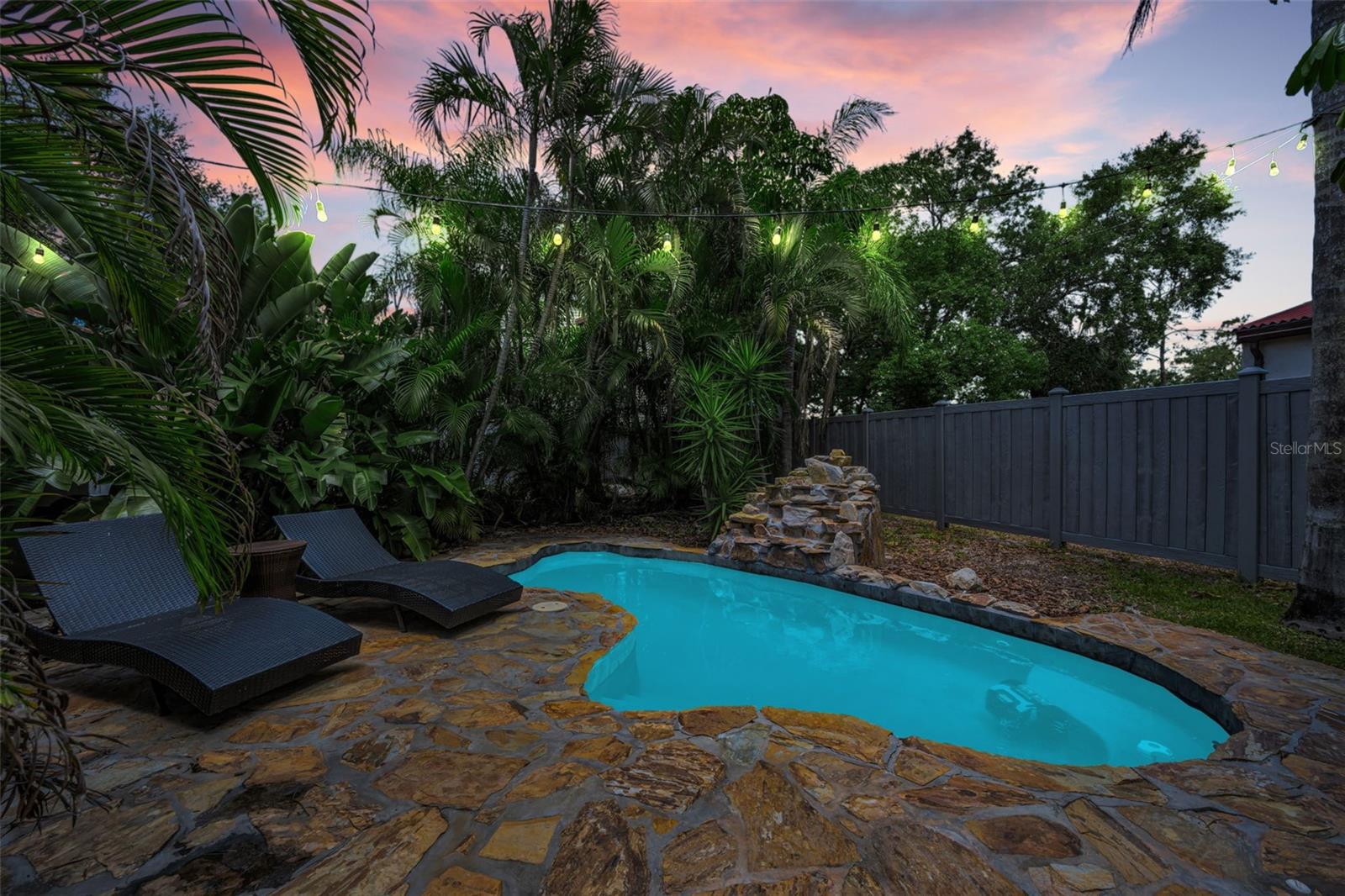 Image 49 of 75 For 2823 Challenger Drive