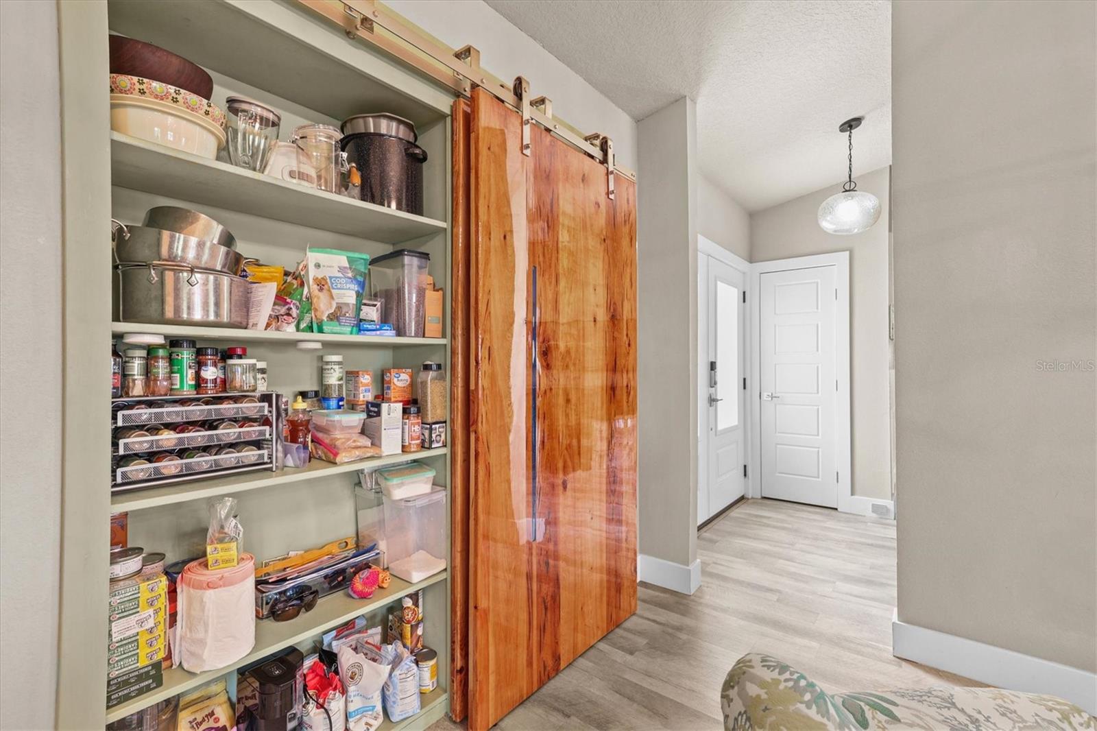 Image 34 of 61 For 15722 Donzi Drive