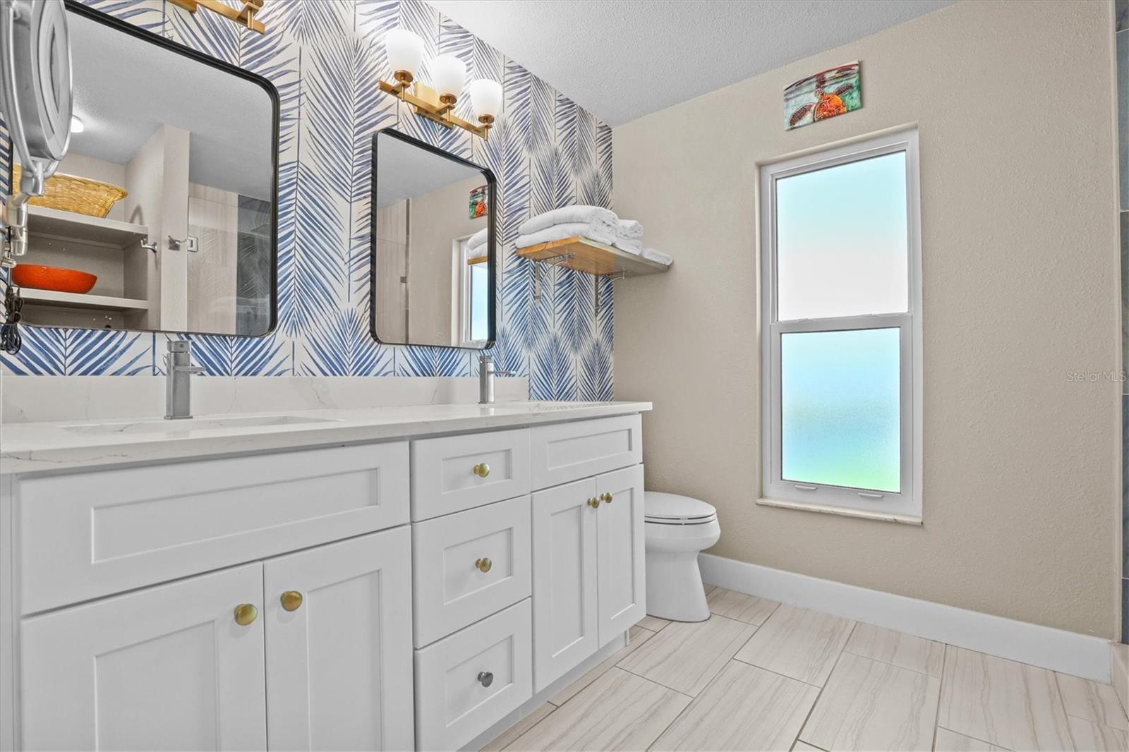 Image 39 of 61 For 15722 Donzi Drive