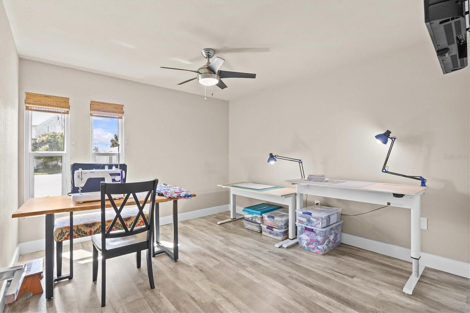 Image 45 of 61 For 15722 Donzi Drive