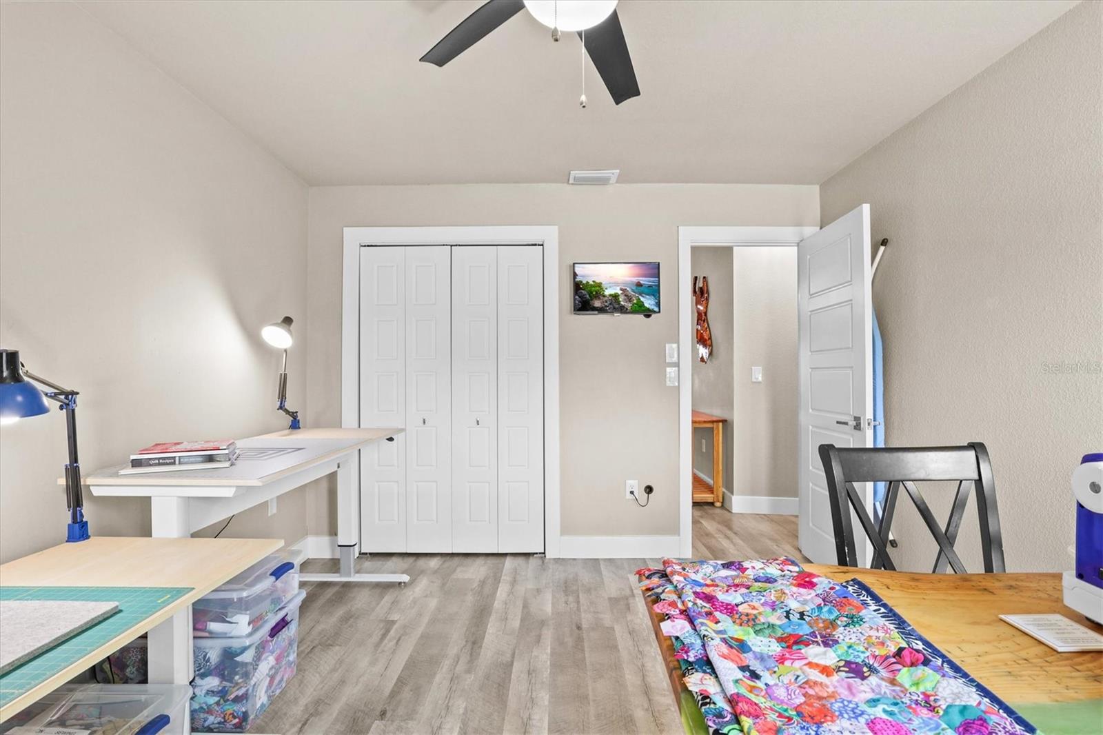 Image 46 of 61 For 15722 Donzi Drive