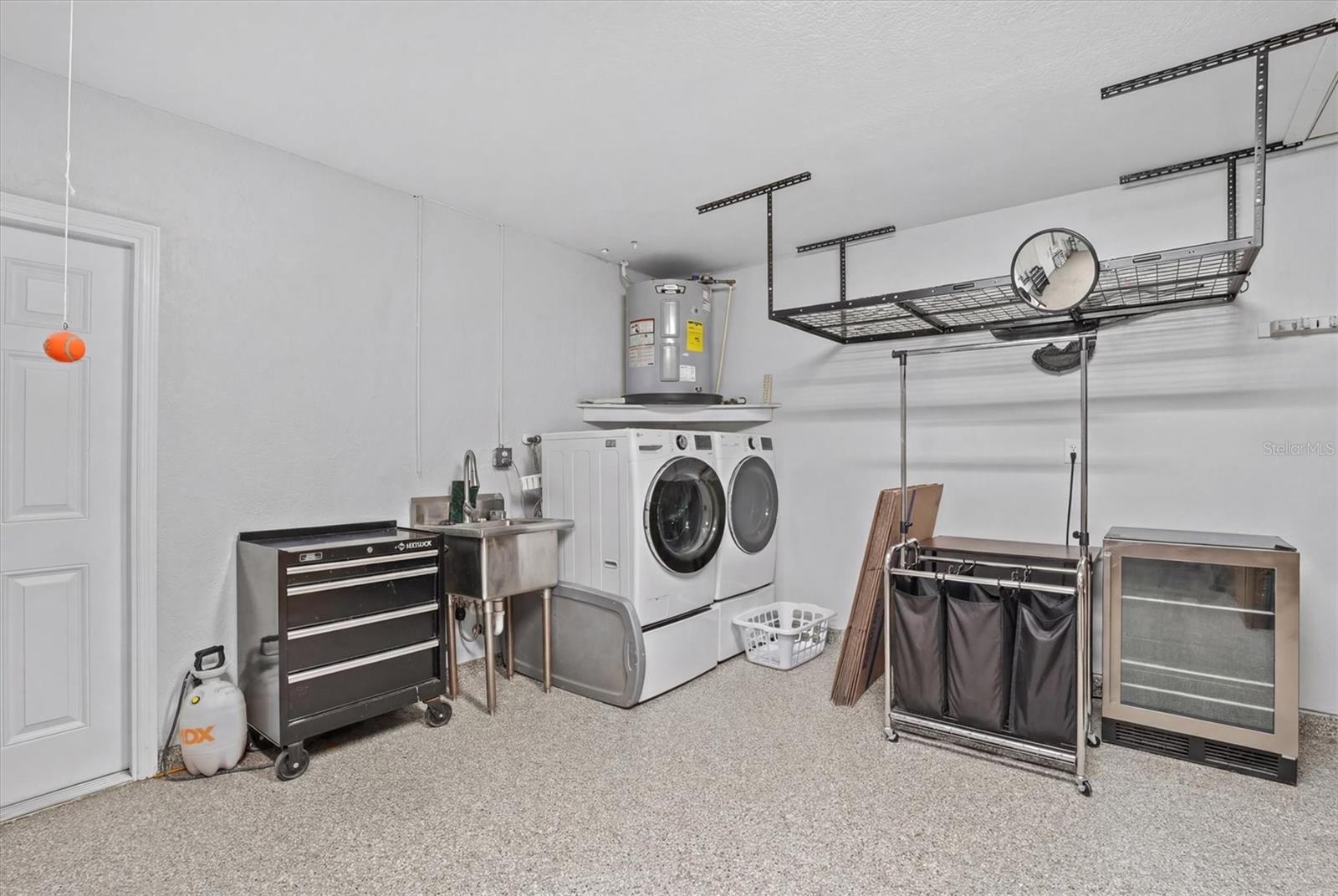 Image 47 of 61 For 15722 Donzi Drive