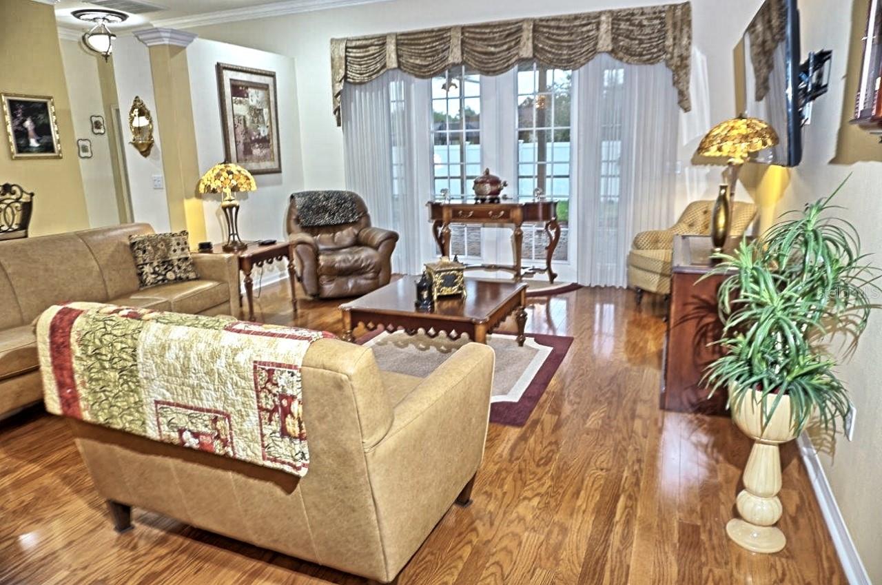Image 10 of 76 For 6402 Barcellona Road