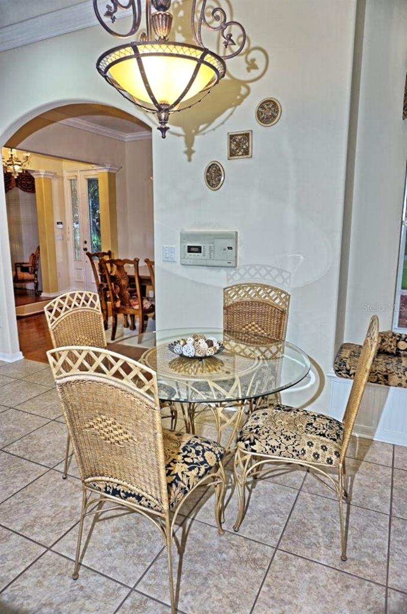 Image 17 of 76 For 6402 Barcellona Road