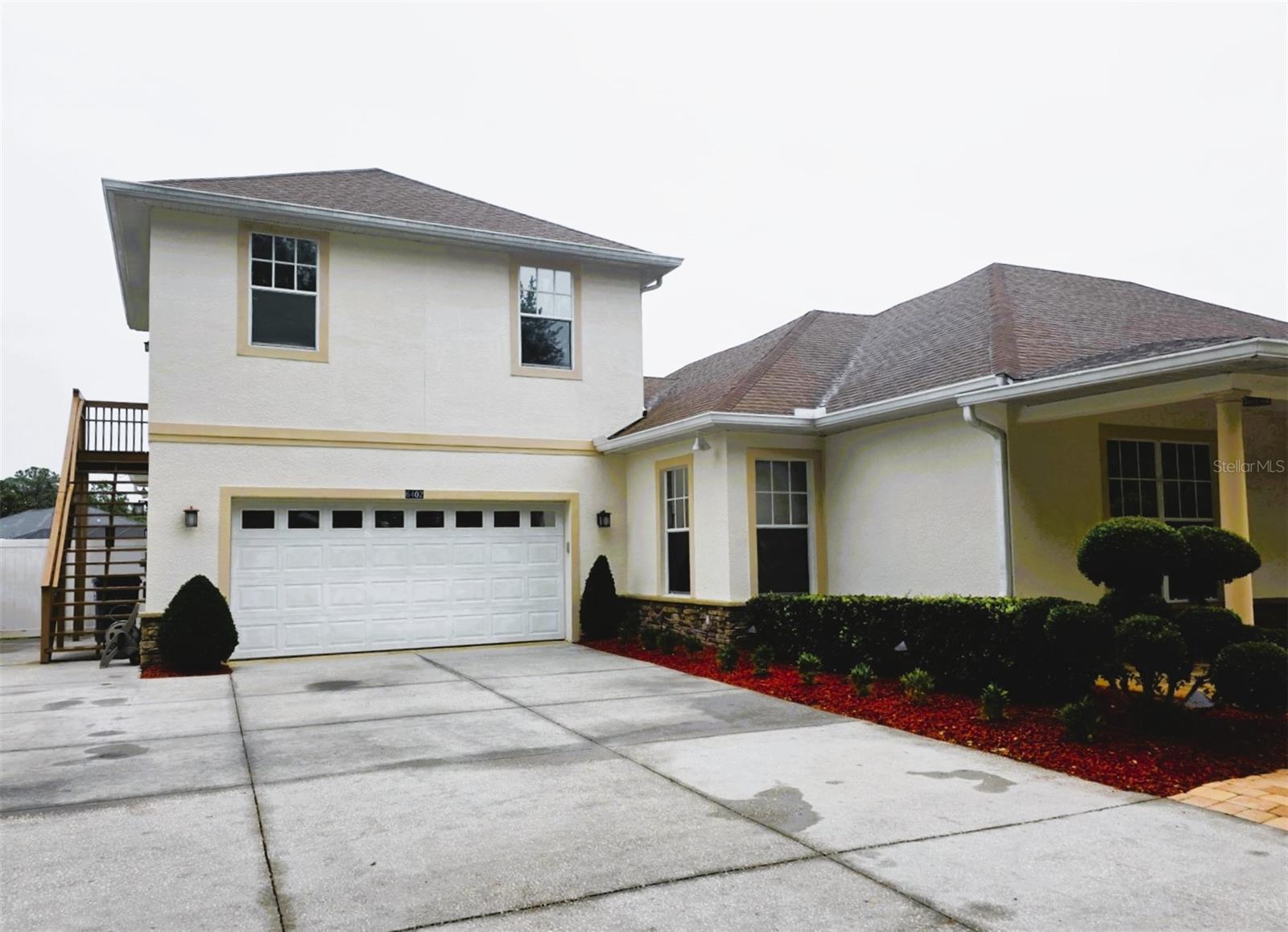 Image 4 of 76 For 6402 Barcellona Road