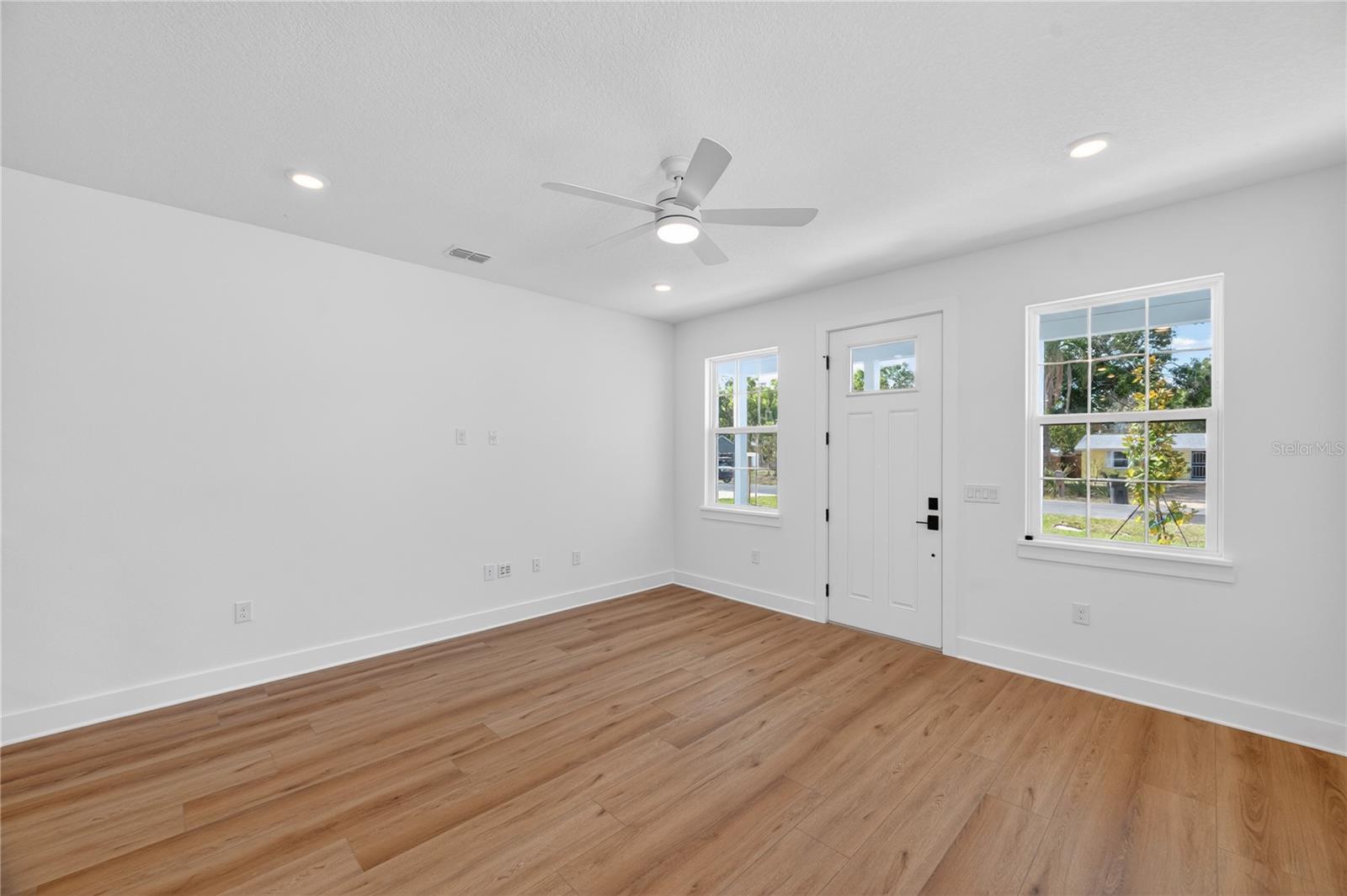 Image 10 of 72 For 4181 56th Avenue N