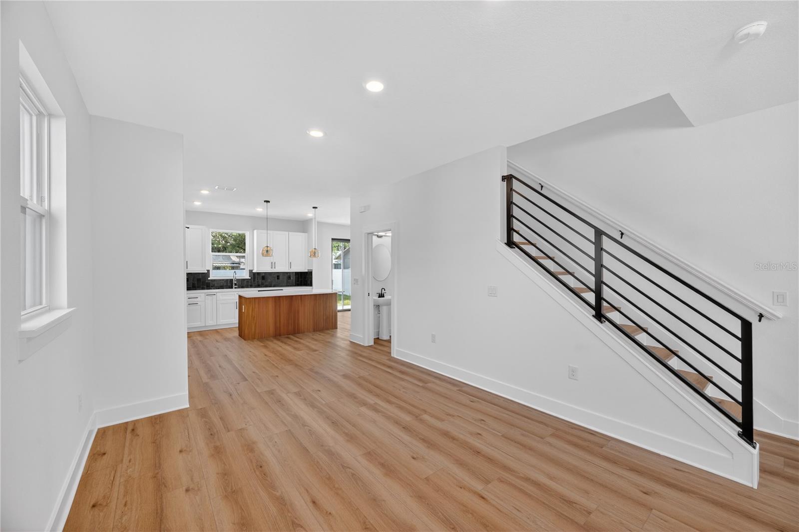 Image 11 of 72 For 4181 56th Avenue N