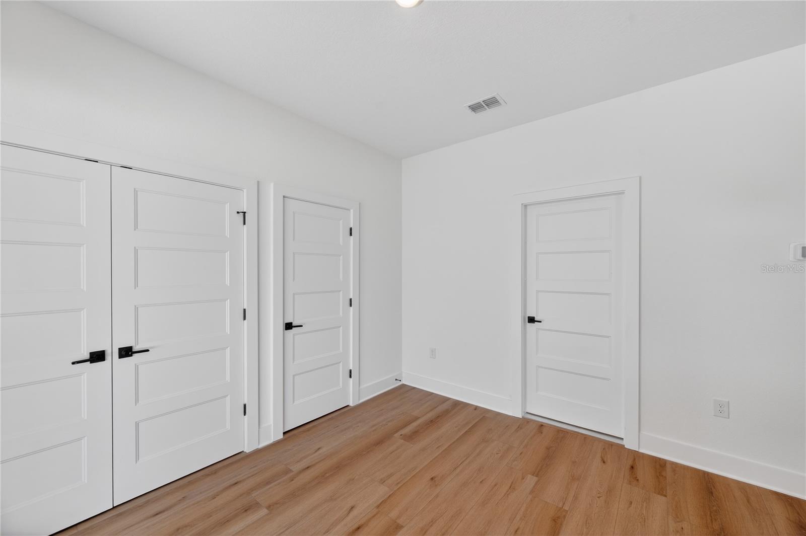 Image 21 of 72 For 4181 56th Avenue N