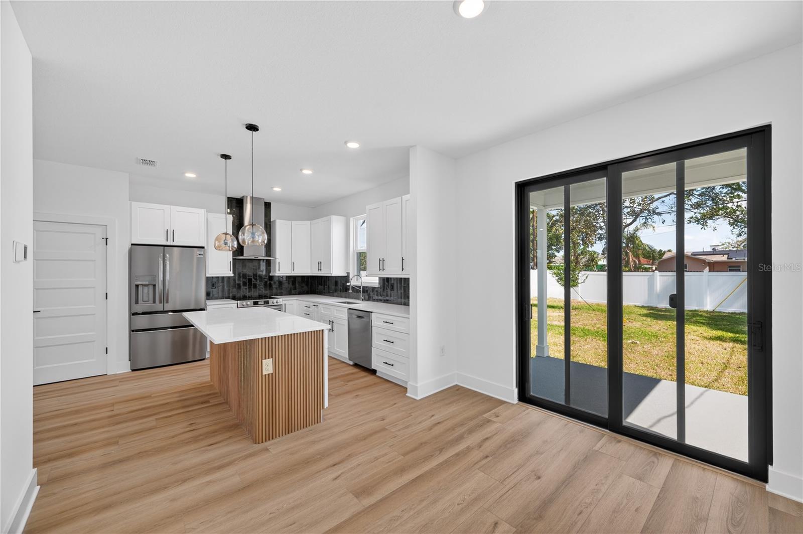 Image 23 of 72 For 4181 56th Avenue N